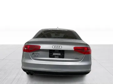 2016 Audi A4 - image 12