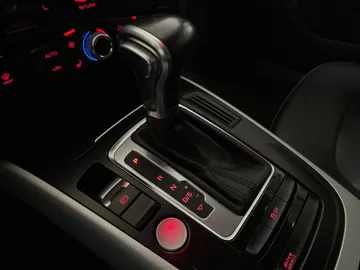 2016 Audi A4 - image 24
