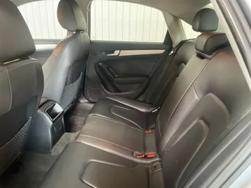 2016 Audi A4 - image 15