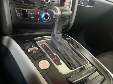 2016 Audi A4 - image 22