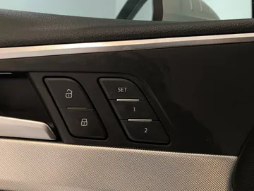 2018 Audi A4 Sedan - image 26