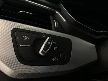 2018 Audi A4 Sedan - image 17