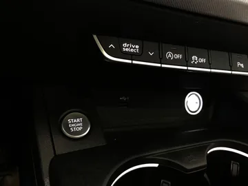 2018 Audi A4 Sedan - image 24