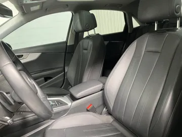 2018 Audi A4 - image 3