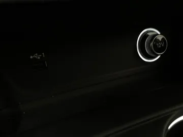 2018 Audi A4 - image 30