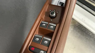2017 Audi A4 - image 26