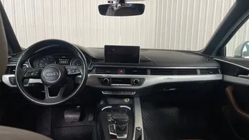 2017 Audi A4 - image 14