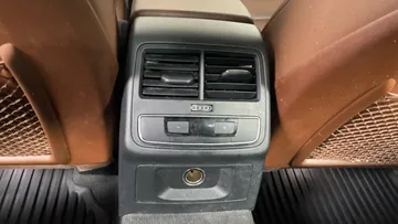 2017 Audi A4 - image 27