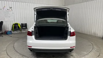 2017 Audi A4 - image 13