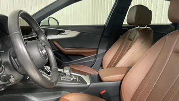 2017 Audi A4 - image 10