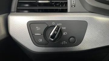 2017 Audi A4 - image 18