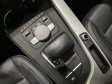2017 Audi A4 - image 29