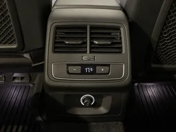 2017 Audi A4 - image 33
