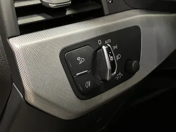 2017 Audi A4 - image 31