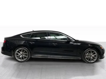 2019 Audi A5 Sportback - image 2