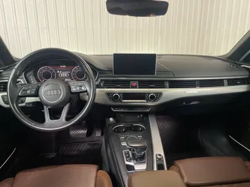 2018 Audi A4 - image 4
