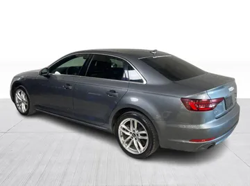 2018 Audi A4 - image 11