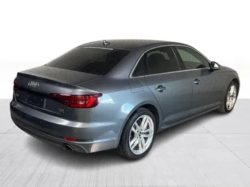 2018 Audi A4 - image 14