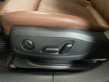 2018 Audi A4 - image 20
