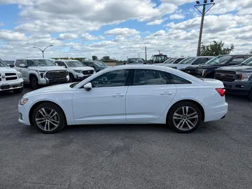 2022 Audi A6 Sedan - image 4