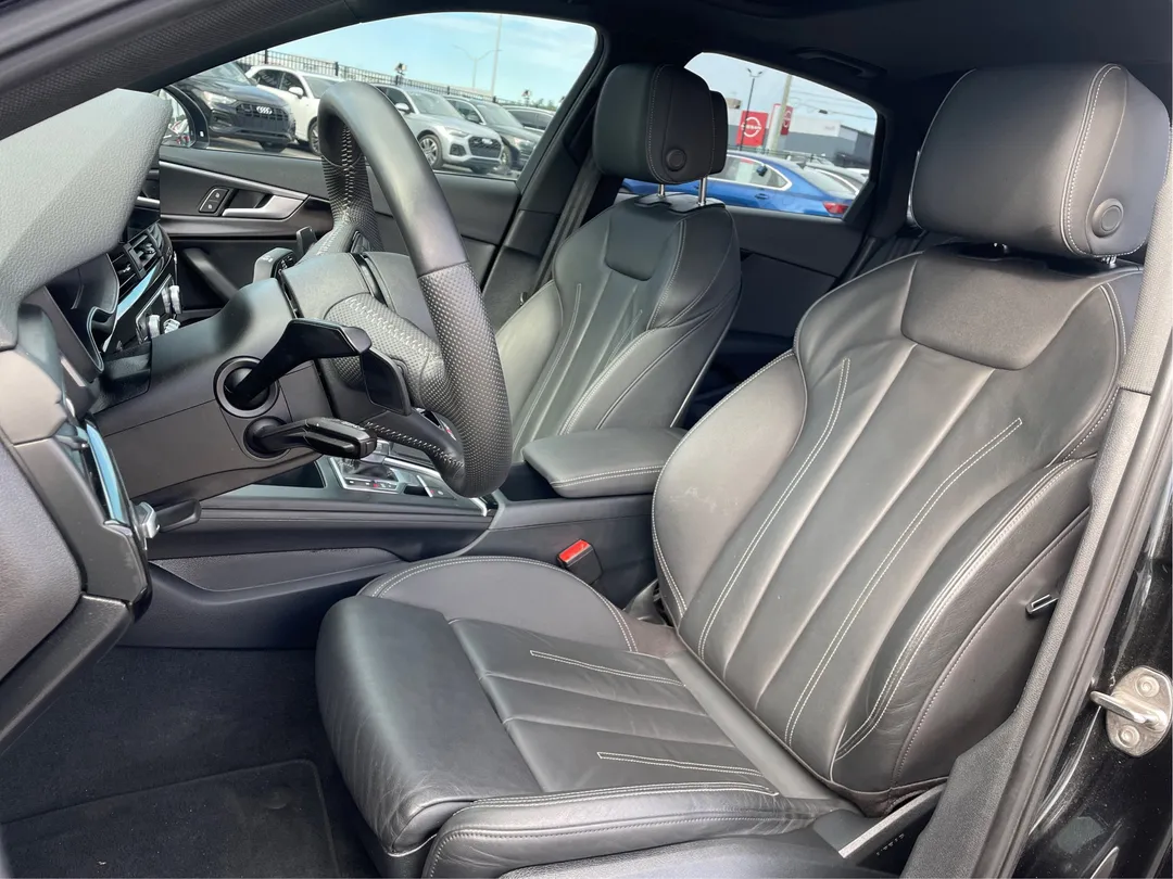 2020 Audi A4 Sedan — photo 3