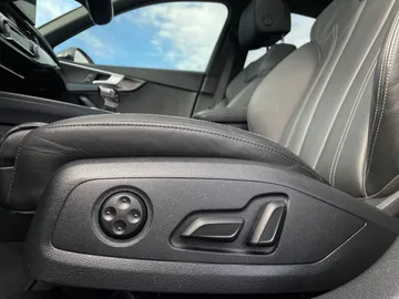 2020 Audi A4 Sedan - image 24