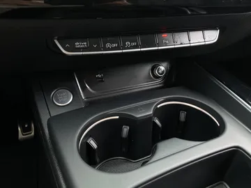 2020 Audi A4 Sedan - image 27