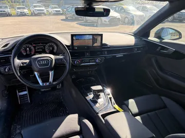 2022 Audi A4 Sedan - image 6