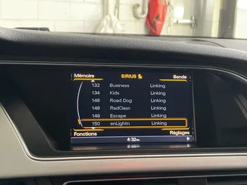 2016 Audi A4 - image 29