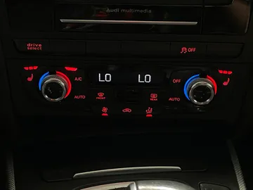 2015 Audi A4 - image 25