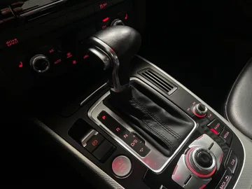 2015 Audi A4 - image 26