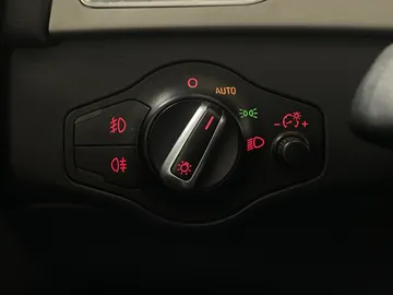 2015 Audi A4 - image 17