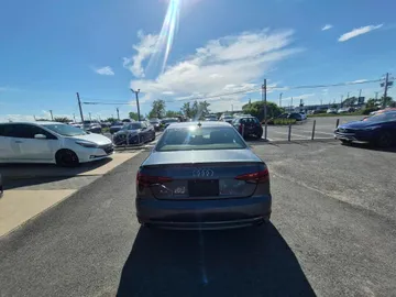 2017 Audi A4 - image 6
