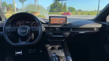 2019 Audi A4 Sedan - image 9