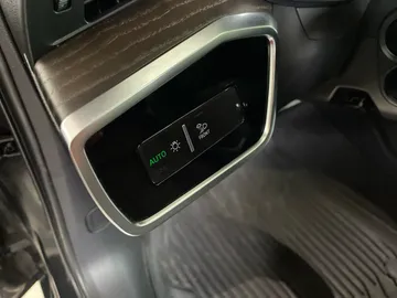 2019 Audi A6 - image 19