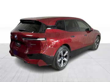 2023 BMW IX - image 15