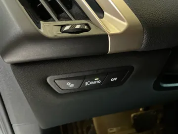 2023 BMW IX - image 19