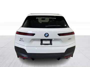 2023 BMW IX - image 13
