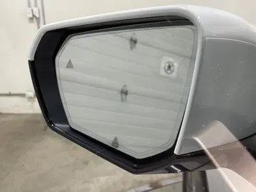 2023 BMW IX - image 20