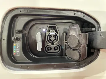 2023 BMW IX - image 32