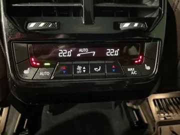2023 BMW IX - image 34