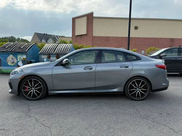2022 BMW 2 Series - image 6