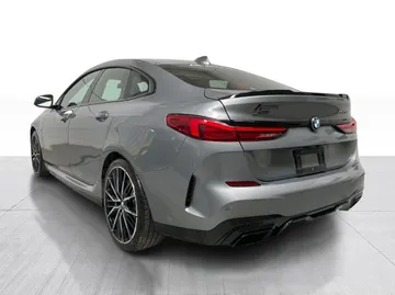 2022 BMW 2 Series - image 12
