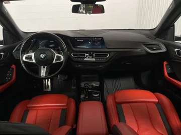 2022 BMW 2 Series - image 4