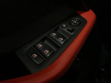 2022 BMW 2 Series - image 22