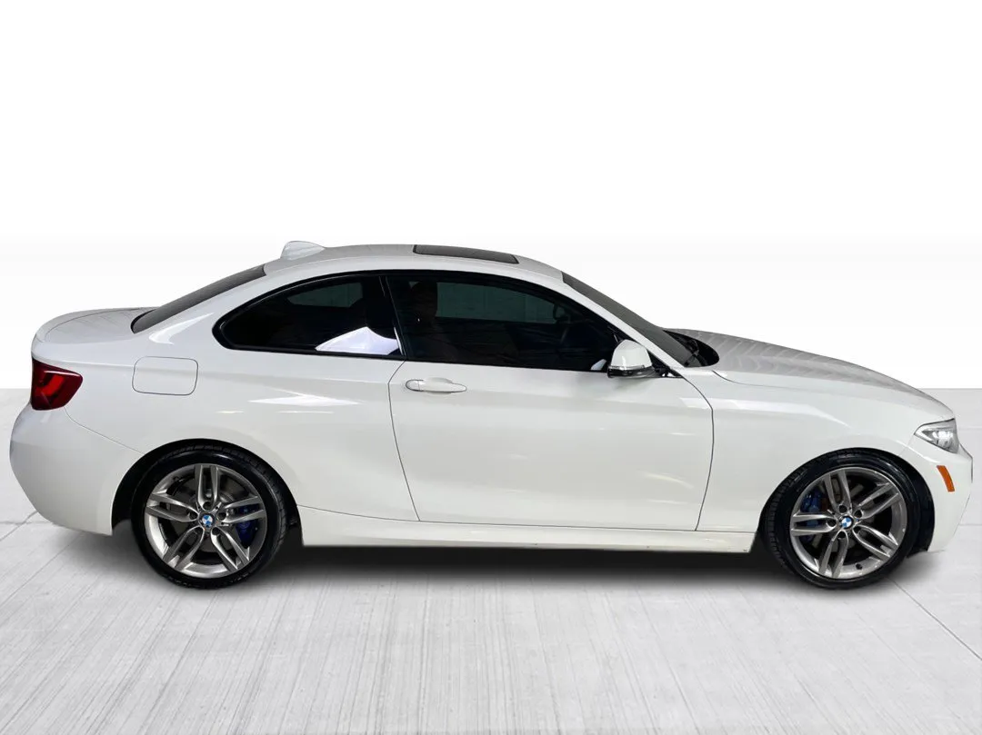 2017 BMW 2 Series — photo 2