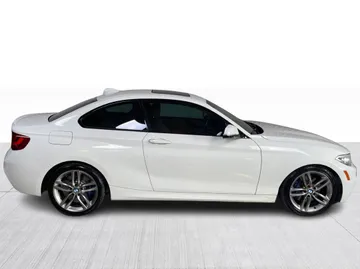 2017 BMW 2 Series - image 2