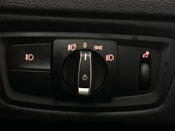 2018 BMW 2 Series - image 17