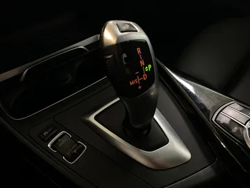 2018 BMW 2 Series - image 29