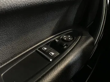 2018 BMW 2 Series - image 24